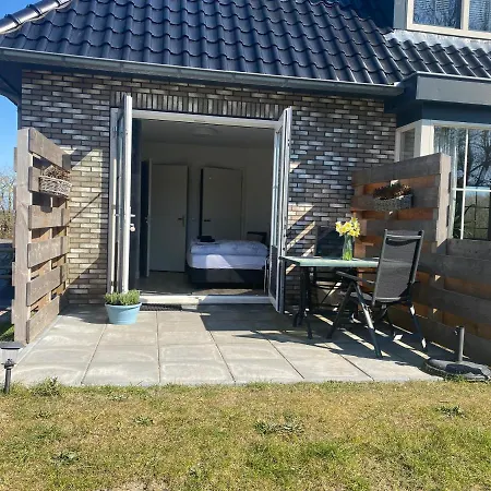 Logies Boszicht Texel Bed & Breakfast 3*