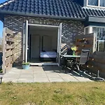 Logies Boszicht Texel Bed & Breakfast 3*
